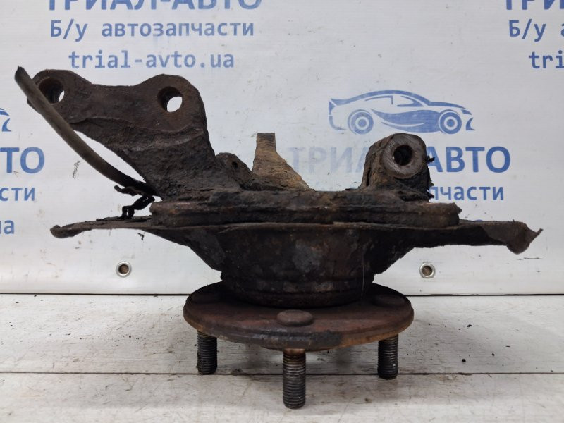 Кулак поворотный правый со ступицей Mitsubishi Outlander CU 2.4 БЕНЗИН 4G69 2003 (б/у) Київ - зображення 2