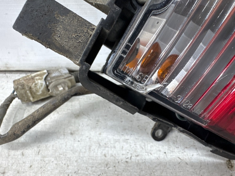 Катафот правый Mitsubishi Pajero Wagon 4 3.2 ДИЗЕЛЬ 4M41 2006 (б/у) Київ - зображення 2