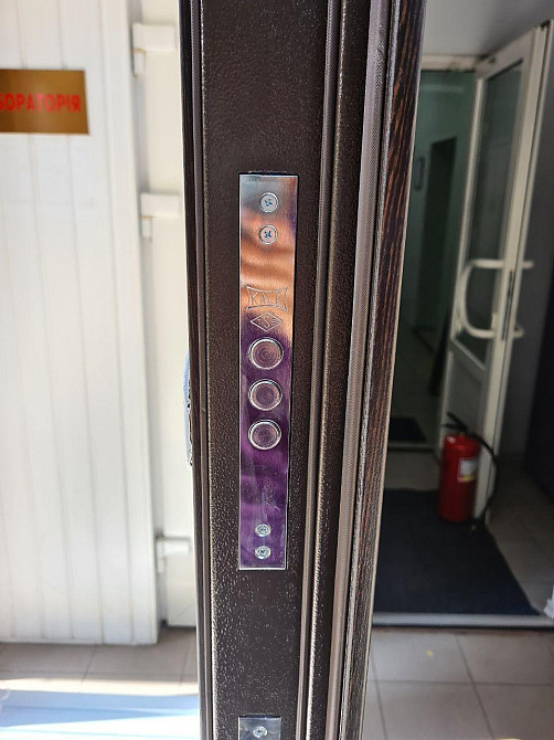 Двері вхідні квартирні МАКСИМА АВ-1 Венге темний ВИНОРИТ 880 ліве відкривання, розпродаж залишків!!! Дніпро - зображення 2