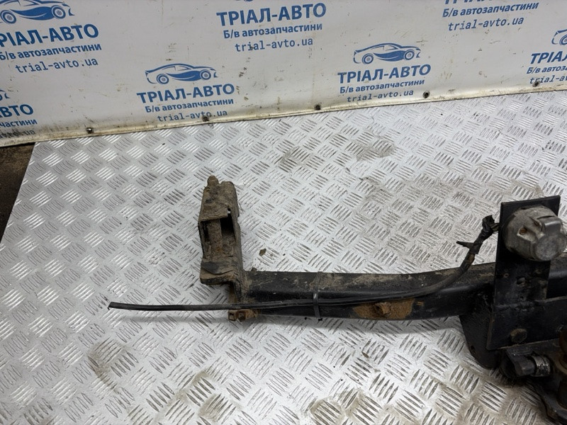 Фаркоп Mitsubishi Pajero Sport 1996-2008  (Арт. 84658) Киев - изображение 2