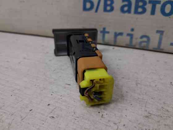 Кнопка подогрева Hyundai Santa fe 2005-2012 93710-2B001 (Арт. 85173) Киев