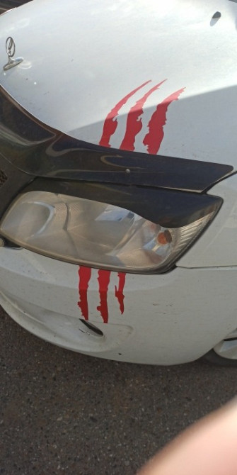 Наклейка на авто-мото Царапины Когтем Красные Светоотражающая Бориспіль - зображення 3