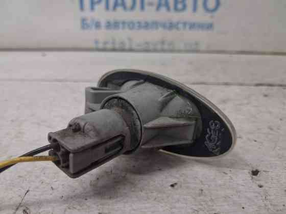 Повторитель поворотника Mitsubishi Lancer 2003-2009 MR991187 (Арт. 86880) Киев