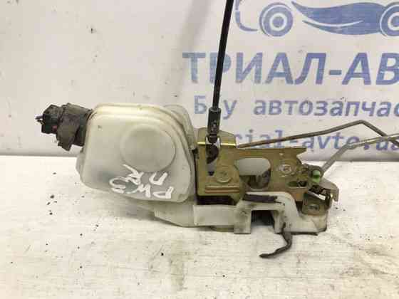 Замок двери передний правый Mitsubishi Pajero Wagon 3 3.2 ДИЗЕЛЬ 4M41 1999 (б/у) Київ