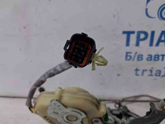 Замок двери передний правый Kia Sorento BL 2.5 DIESEL D4CB 2002 (б/у) Киев