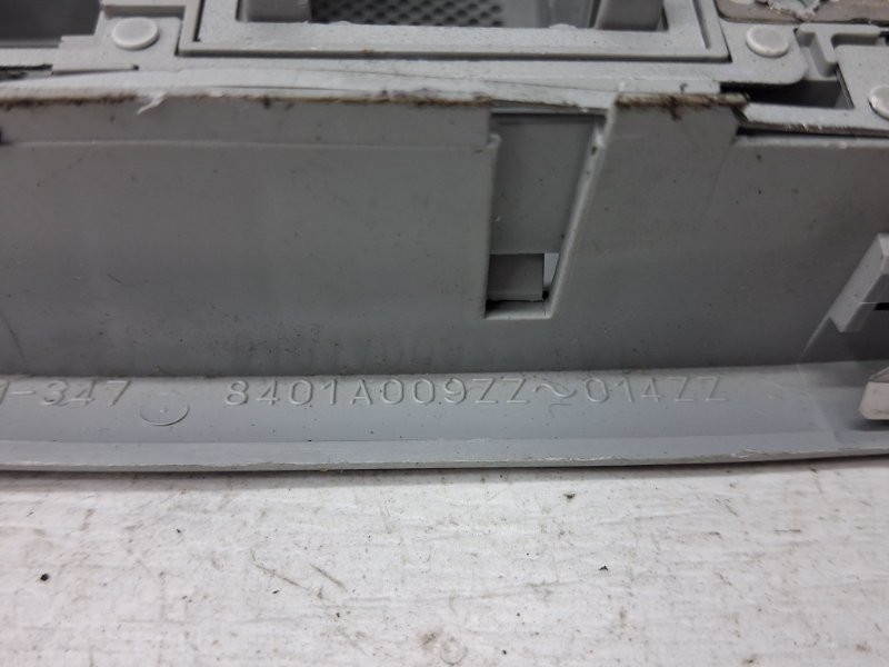 Плафон передний Mitsubishi ASX 2010- 8401A009ZZ (Арт. 64162) Киев - изображение 3