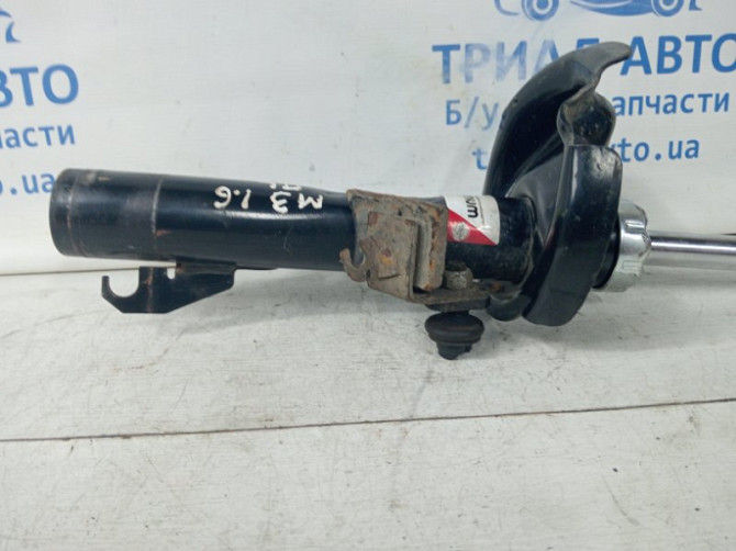 Амортизатор передний левый Mazda 3 BK 1.6 БЕНЗИН Z6 2003 (б/у) Київ - зображення 2