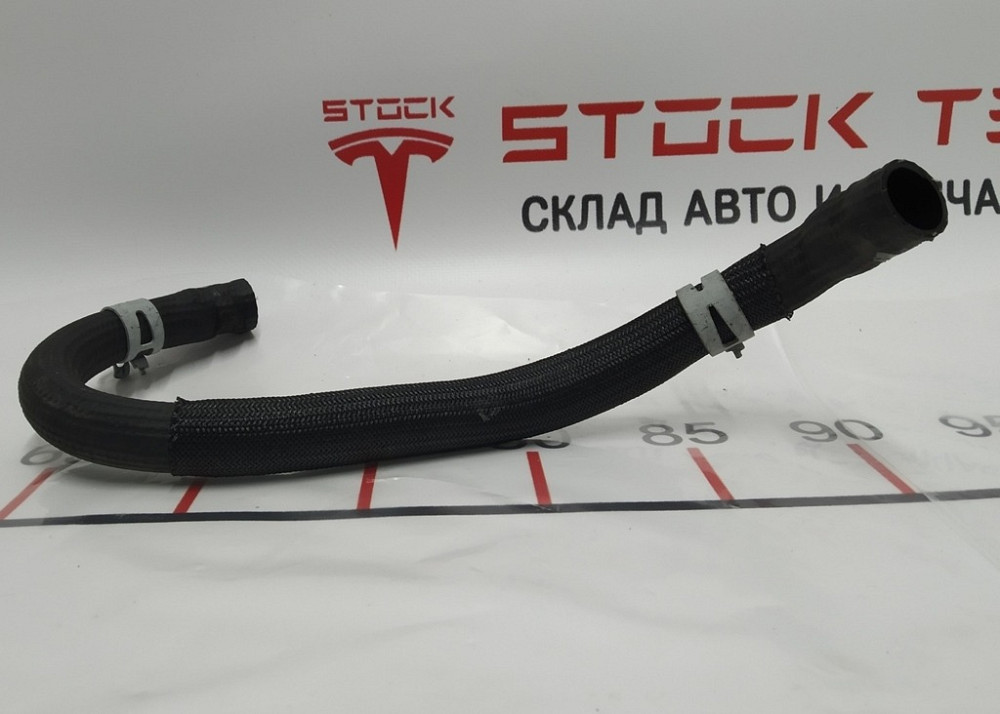 1Шланг охлаждения 4-х ходовой клапан-насос Tesla model X 1032197-00-G Киев - изображение 2