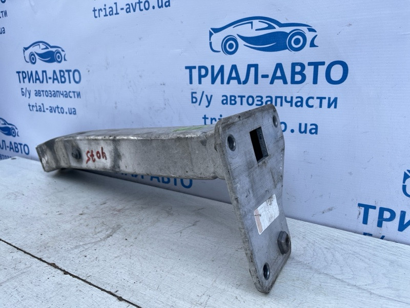 Кронштейн усилителя переднего бампера Jeep Cherokee KL 2.4 БЕНЗИН ED6 2013 лев. (б/у) Киев - изображение 2