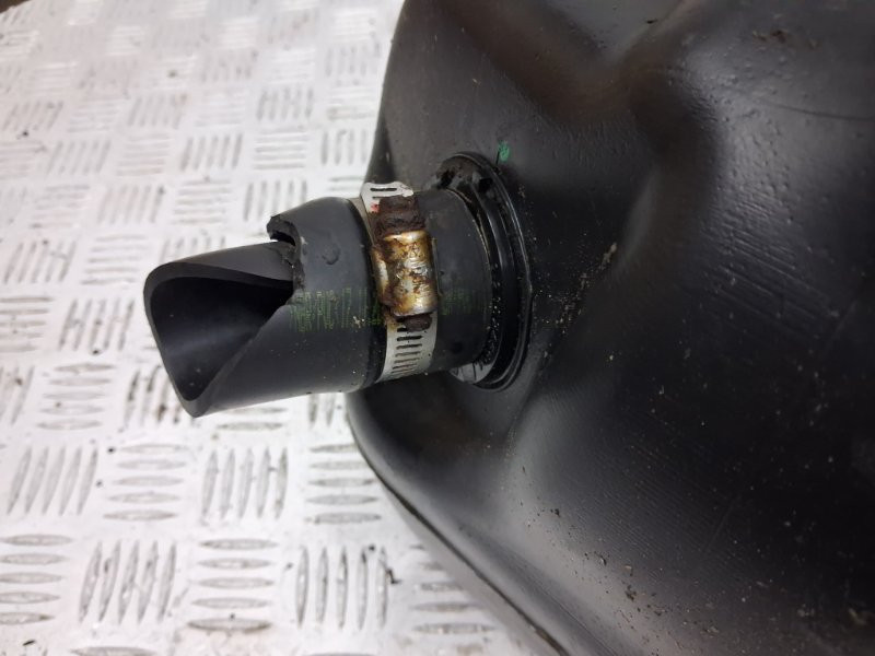 Бак топливный пластик Suzuki SX4 1.6 БЕНЗИН M16A 2006 (б/у) Київ - зображення 7