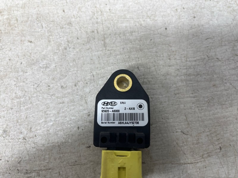 Датчик удара Hyundai I30 GD 1.6 DIESEL D4FB 2011 (б/у) Київ - зображення 5