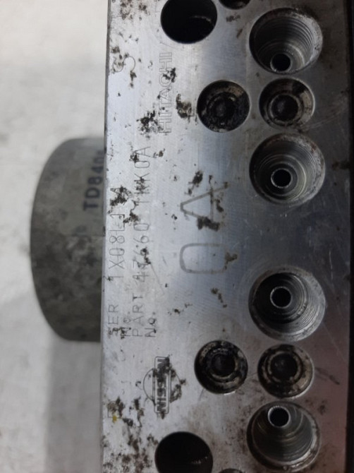 Блок abs Nissan Juke F15 1.6 TURBO MR16DDT 2010 (б/у) Київ - зображення 4