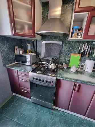 Продаж 1-кімнатної на Харківському Київ