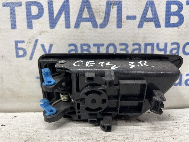 Ручка двери внутренняя правая Hyundai Getz 2002-2011 826201C020WK (Арт. 81106) Киев - изображение 1