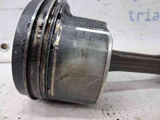 Поршень с шатуном Mazda 3 BM 2.2 DIESEL 2013 (б/у) Киев