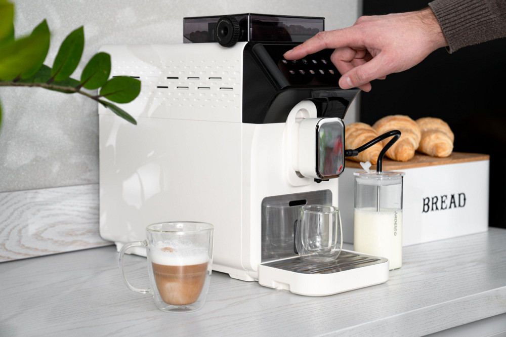 Кофемашина Ardesto FСM-FA900W 15 Бар белый Киев - изображение 5