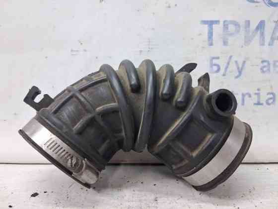 Патрубок воздушного фильтра Suzuki SX4 1 2.0 БЕНЗИН J20A 2006 (б/у) Киев