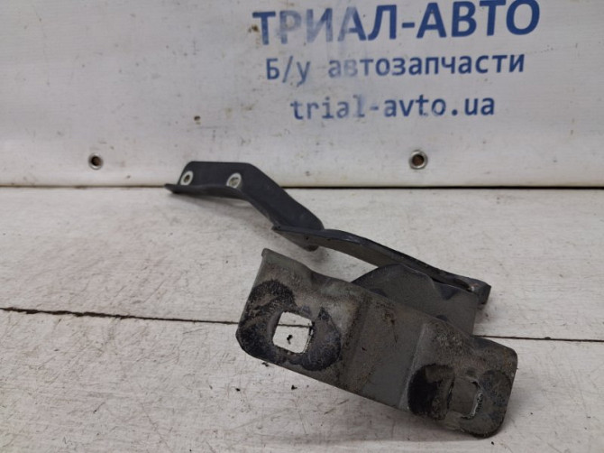 Петля капота правая Nissan Qashqai J10 2.0 БЕНЗИН MR20DE 2006 (б/у) Київ - зображення 3