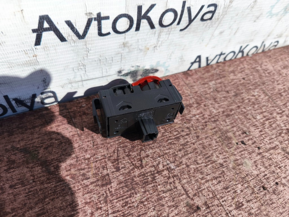 Кнопка аварийки Renault Kangoo 2008-2016 (252105246R) Ковель - зображення 2