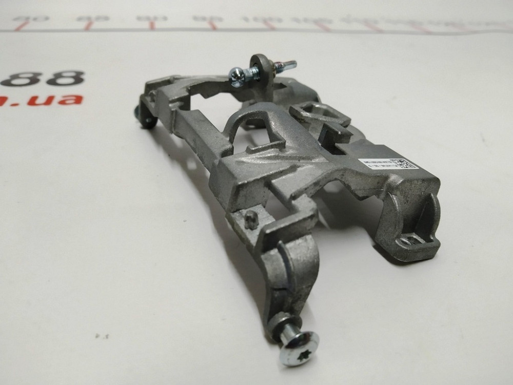 Кронштейн крепления камеры TRIPLE с регулятором наклона Tesla model 3 1143746-00-D Київ - зображення 2