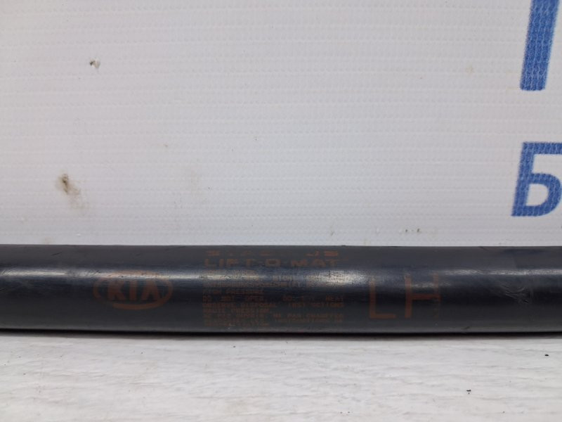 Амортизатор крышки багажника Kia Sorento BL 2.5 DIESEL D4CB 2002 (б/у) Киев - изображение 4