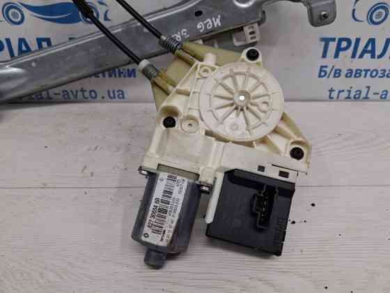 Стеклоподъемник задний правый Renault Megane 2008-2016 827200008R (Арт. 73193) Київ
