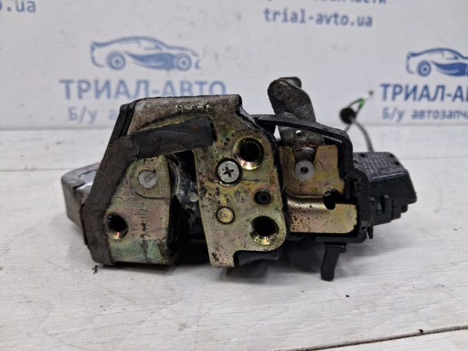 Замок двери задний правый Toyota Prado J120 4.0 1GR-FE 2002 (б/у) Київ - зображення 4