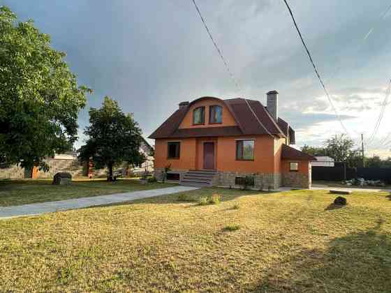 Продам. Будинок 220 кв. м, 14 соток. Підгородне, вул. Партизанська Дніпро