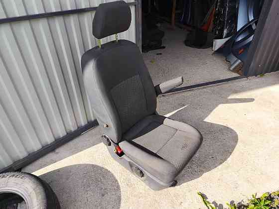 Сидение переднее водителя VW T5 2003-2015 Ковель