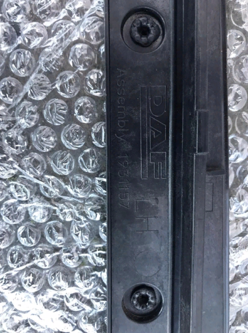 1931157 Накладка стекла двери DAF XF 106 Euro 6 Львів - зображення 2