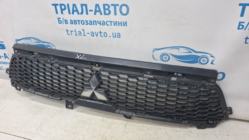 Решетка радиатора Рестайлинг Mitsubishi Outlander XL 2.2 DIESEL 4HK 2007 (б/у) Київ - зображення 3
