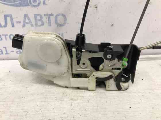 Замок двери передний правый Mitsubishi Pajero Wagon 4 3.2 ДИЗЕЛЬ 4M41 2006 (б/у) Київ