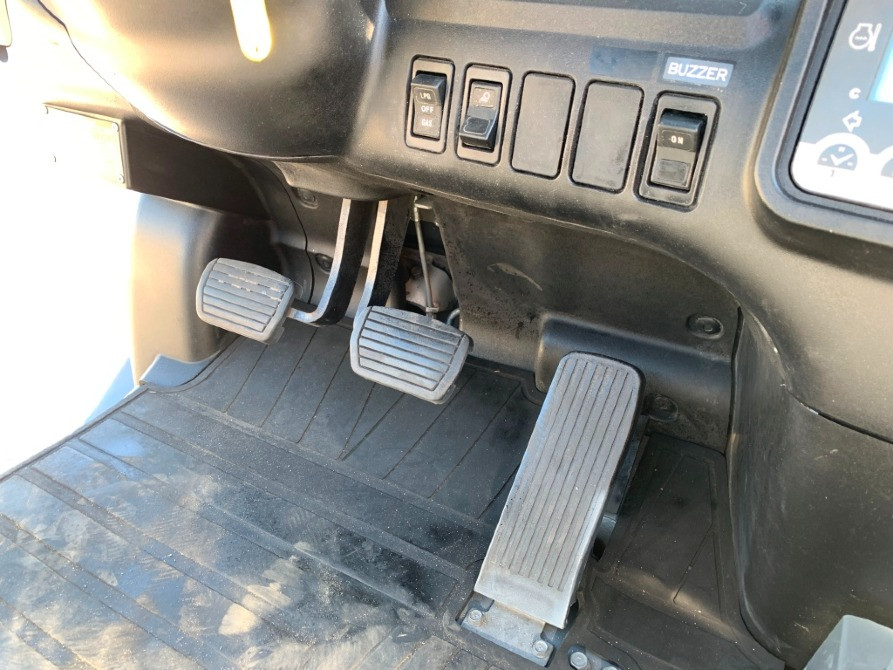 Вилочный автопогрузчик TCM (Nissan), с полукабиной, печью и позиционером вил. Модель: FGE18T5. Ужгород - изображение 11