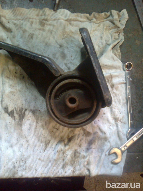 Подушка ( опора ) двигуна Mb309225 Міцубісі Галант 1.8тд 86г.в. Винница - изображение 2