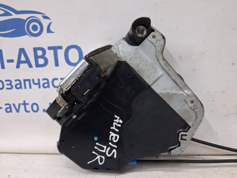 Замок двери передний правый Toyota Auris E150 1.6 БЕНЗИН 1ZRFAE 2006 (б/у) Киев - изображение 2