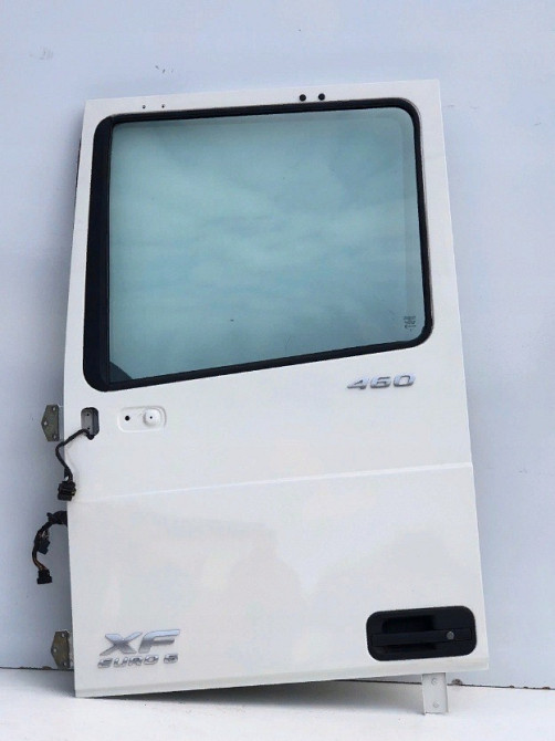 1922915 Стекло двери левой DAF XF 106 Euro 6 Львов - изображение 1