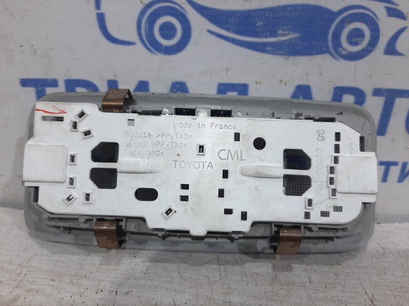 Плафон задний Toyota Avensis T27 1.8 БЕНЗИН 2ZRFAE 2009 (б/у) Киев - изображение 2