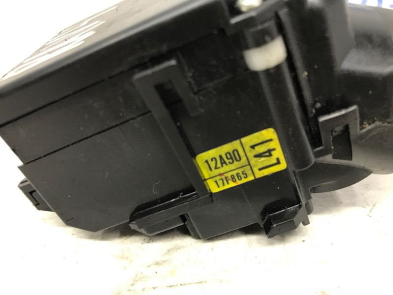 Переключатель подрулевой правый(дворники) Toyota RAV 4 A40 2.2 DIESEL 2ADFTV 2012 (б/у) Киев - изображение 5