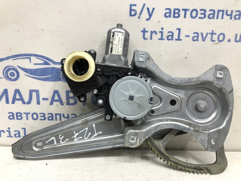 Стеклоподъемник задний левый Toyota Avensis T27 2.0 DIESEL 2009 (б/у) Киев - изображение 1