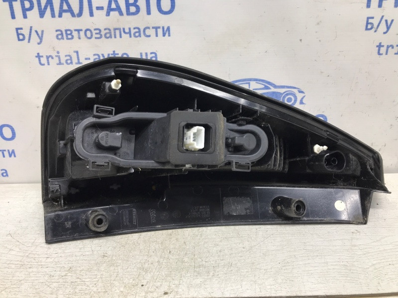 Фонарь задний внешний правый Renault Scenic J95 1.5 DIESEL K9K 2009 (б/у) Киев - изображение 4