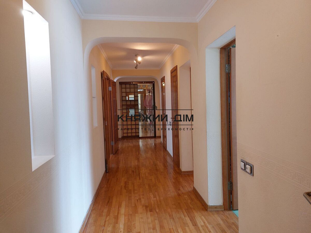 Оренда 3-кімнатної роздільної квартири, метро Олімпійська, Палац Україна. № 11203592 Киев - изображение 10