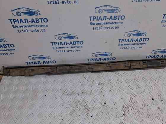 Накладка порога внешняя правая Mazda 3 BM 2.2 DIESEL 2013 (б/у) Киев