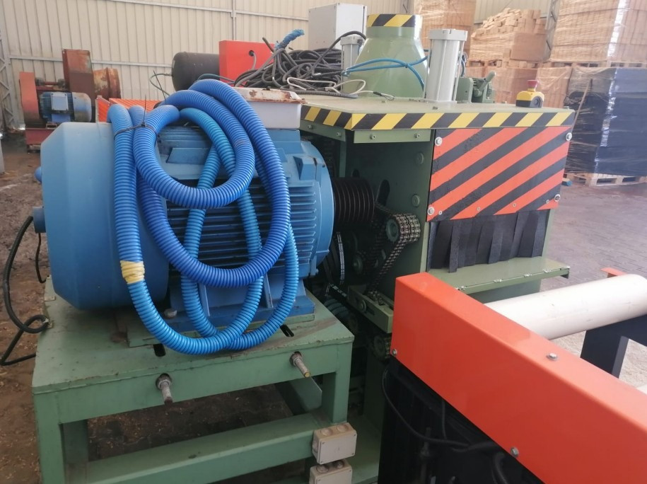 Багатопильна лінія для розкрою з центрувальним столом і вивантаженням дощок Київ - зображення 8