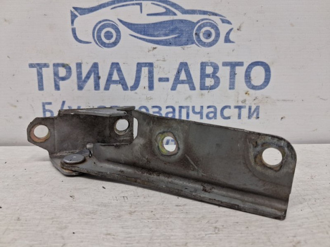 Петля капота правая Mitsubishi Pajero Wagon 3 3.2 ДИЗЕЛЬ 4M41 1999 (б/у) Київ - зображення 3