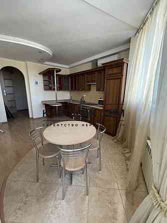 Є Генератор, Оренда  1-кімнатна студiо на Позняках Код об'єкту:115333 Київ