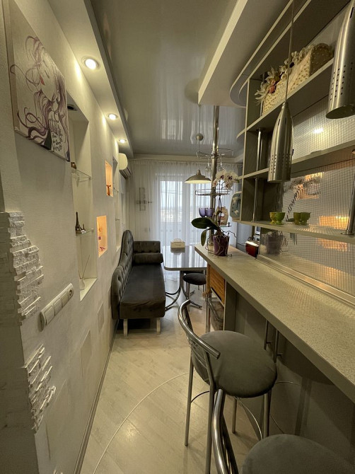 Продам. 2-к.кв. 13/16, ж/м Победа-6, пр.Героев Днепр - изображение 2