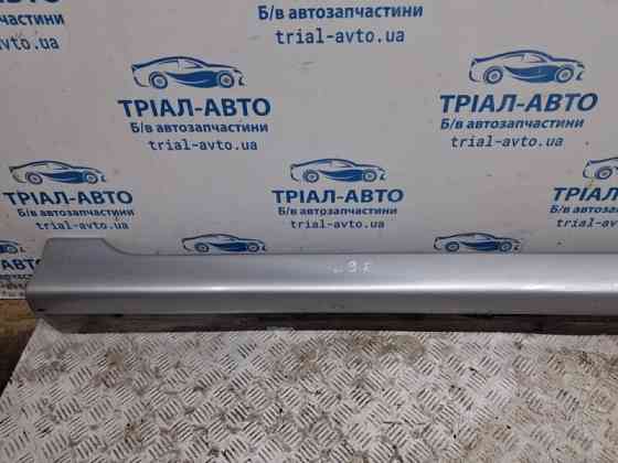 Накладка порога внешняя правая Mitsubishi Lancer 9 1.6 БЕНЗИН 4G18 2003 (б/у) Київ