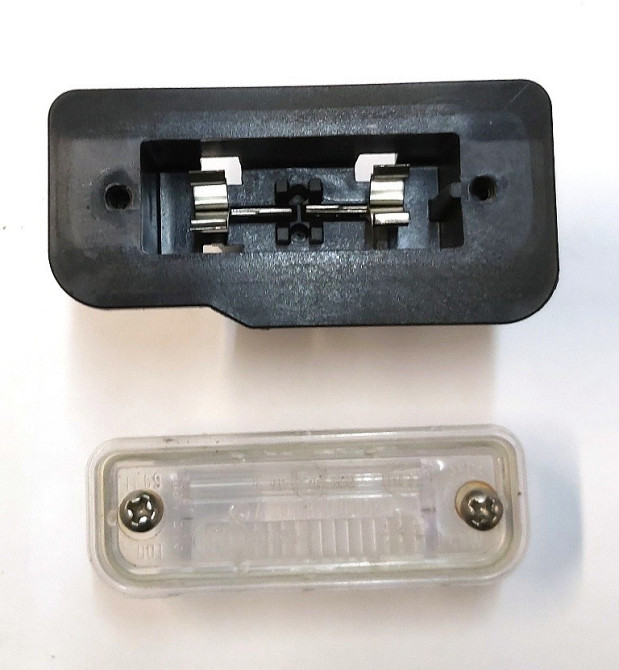 1Фонарь подсветки заднего номера без лампочки Tesla model S, model S REST, model X 1034341-00-B Київ - зображення 5