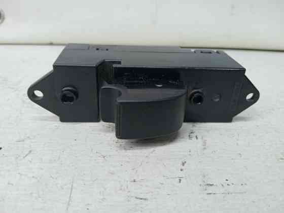Кнопка стеклоподъемника Mitsubishi Lancer 9 1.6 БЕНЗИН 4G18 2003 (б/у) Київ