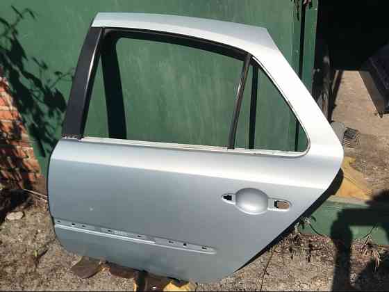 Б/у дверь задняя левая Renault Laguna 2, 7751472439, лифтбэк, цвет TEB64, Кропивницький
